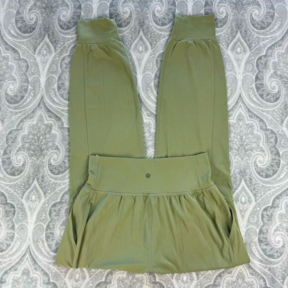 Womens Athleta Salutation Cargo Jogger - Picture 1 of 4